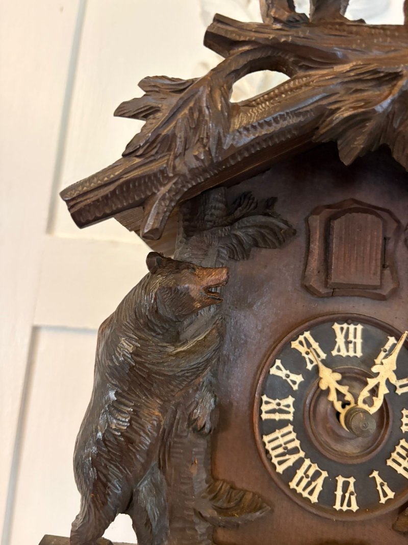 Quality Antique Black Forest Carved Bear Cuckoo Clock - Image 6